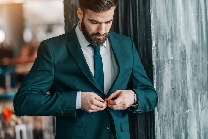 10 Blazer Pria ini Wajib Kamu Coba Salah&nbsp;Satunya!